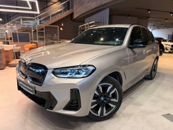 BMW iX3 ELÉTRICO M SPORT BMW iX3 ELÉTRICO M SPORT
